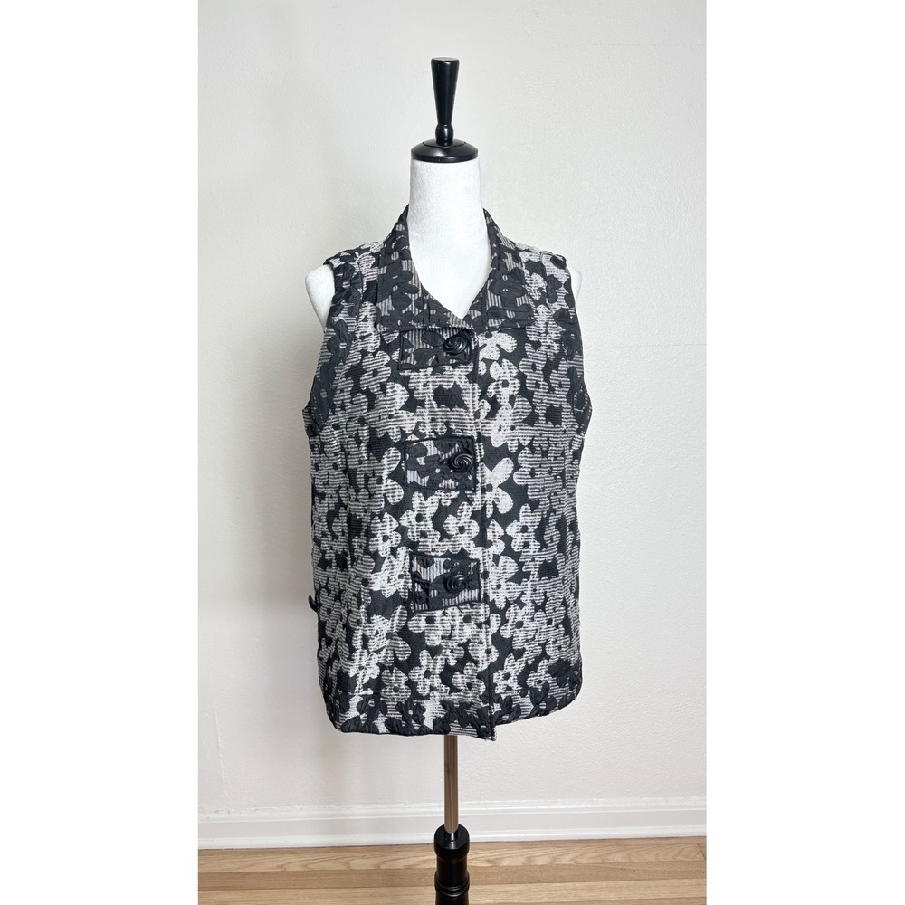 John Mark Silver Metallic Textured Floral Button Up Vest Size Medium Artsy Chic